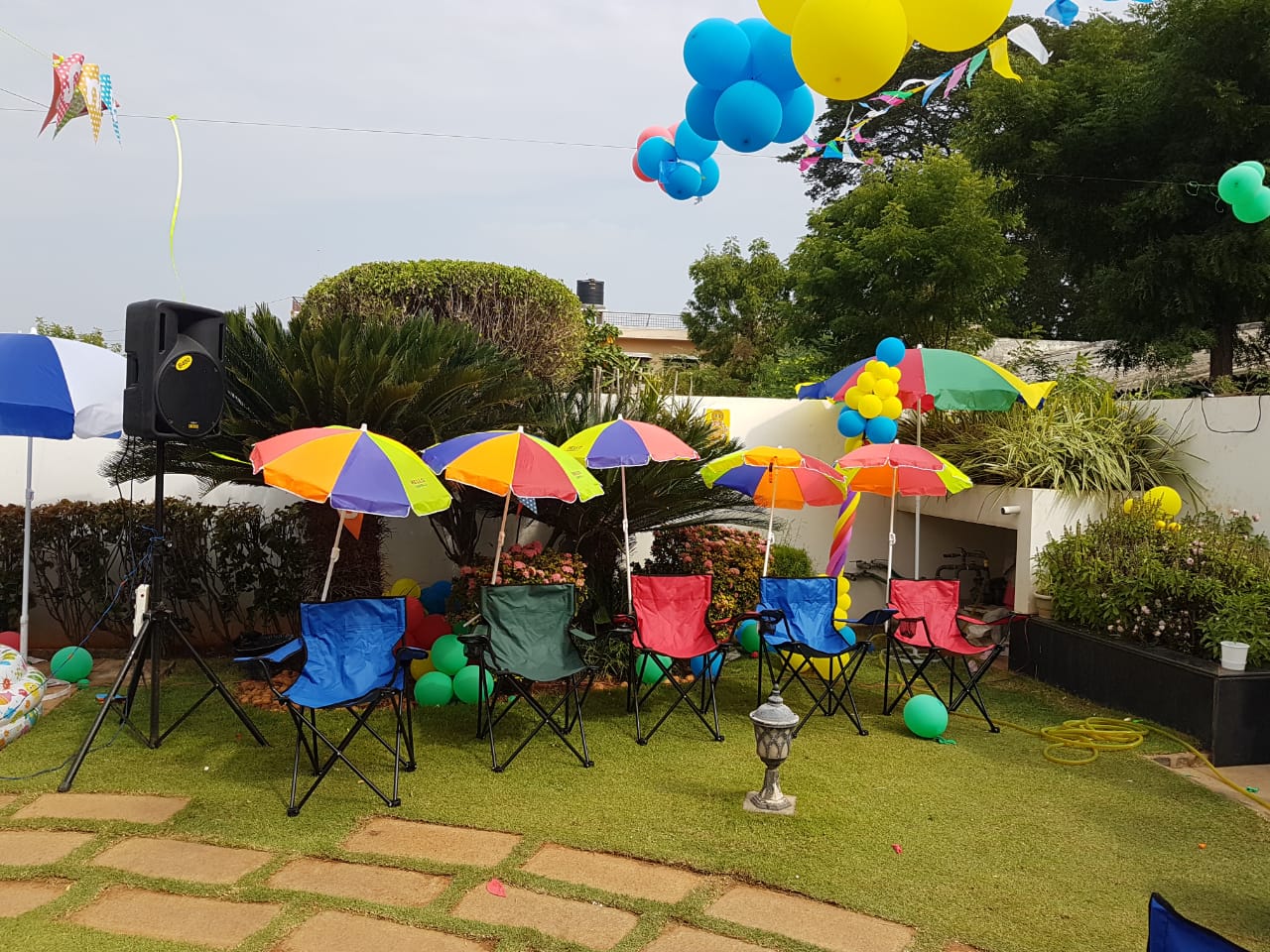 pool party decoration